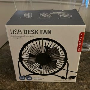 New in Box Kikkerland USB Desk Fan